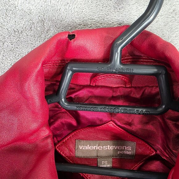 Womens Valerie Stevens Petite Red Leather Jacket Lined Biker Full Zip Size PS - Picture 4 of 9